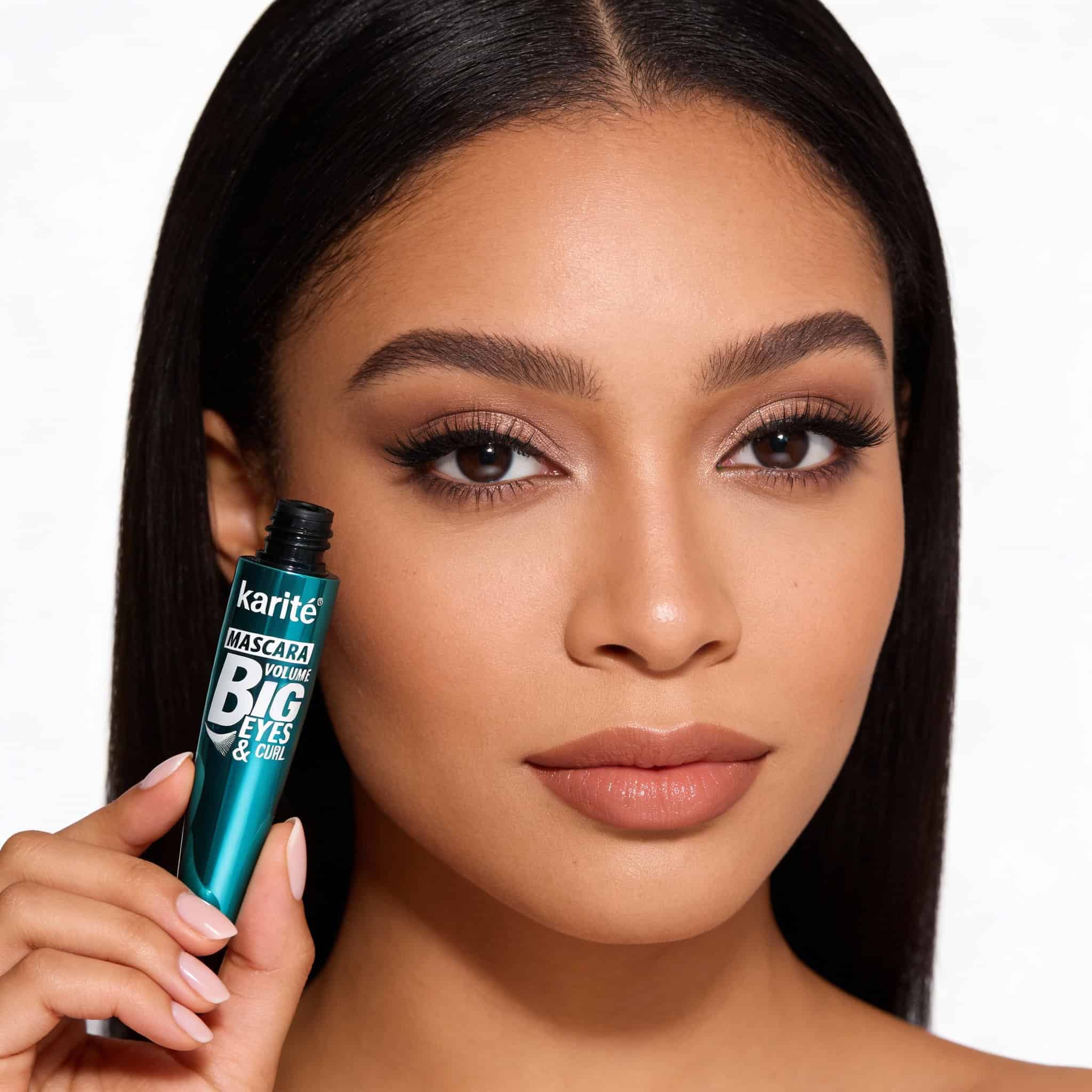 Mascara Waterproof Pentru Volum, Kiss Beauty 3 Mascara pentru volum și curling intens, pentru gene de impact.