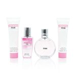 Set parfum, creme și sprayuri roz pentru îngrijire personală.