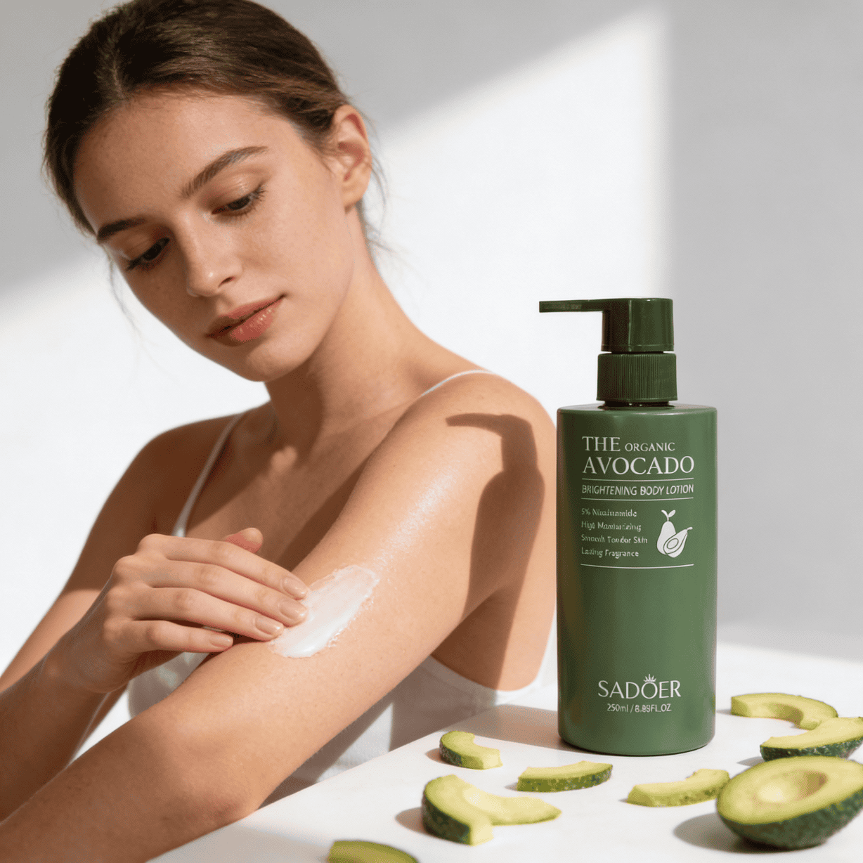 Loțiune de corp iluminatoare cu avocado, Sadoer, 250 ml 2 a661976566ff73d217bd6e89186679b8
